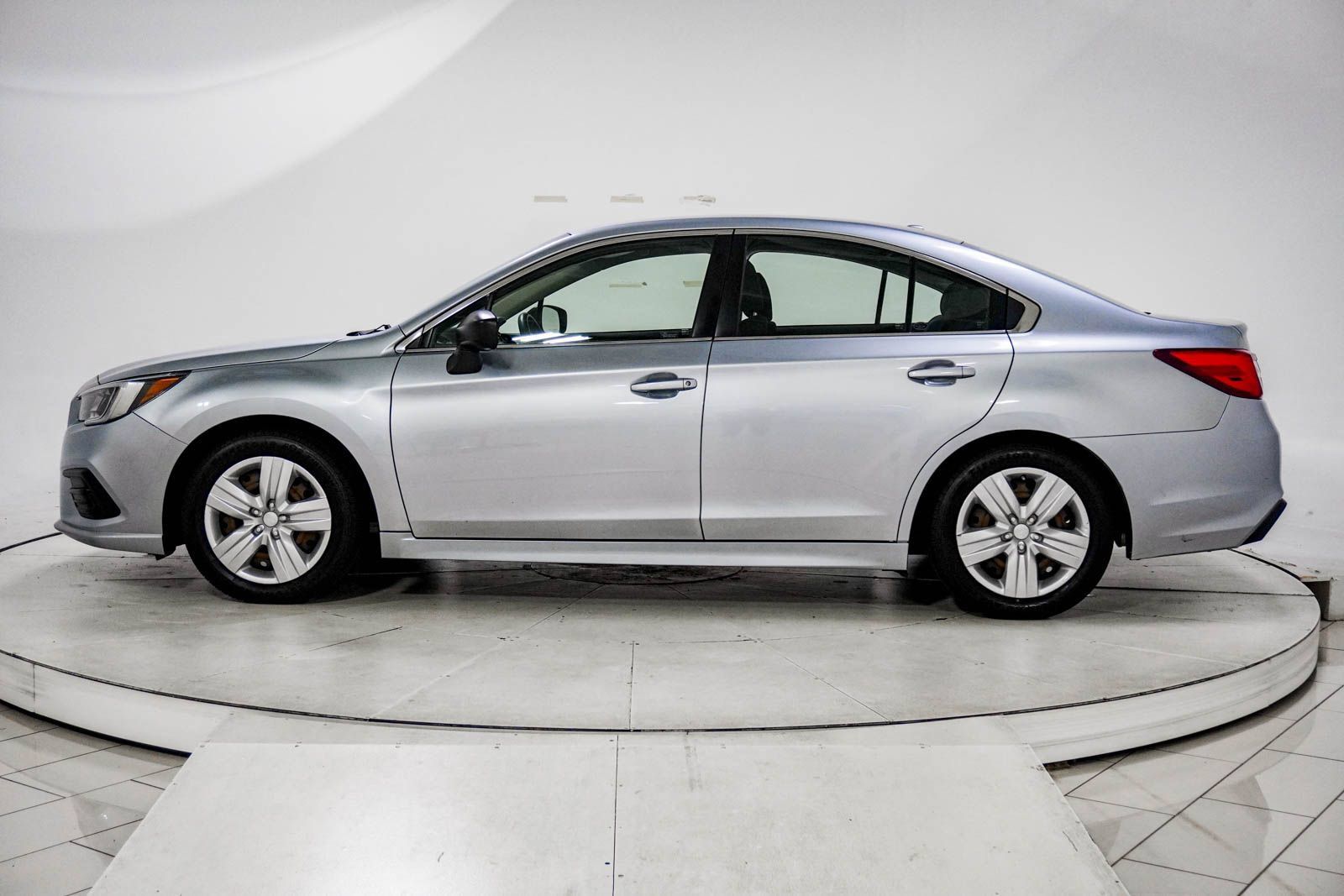 Used 2019 Subaru Legacy 2.5i AWD/4WD image 5