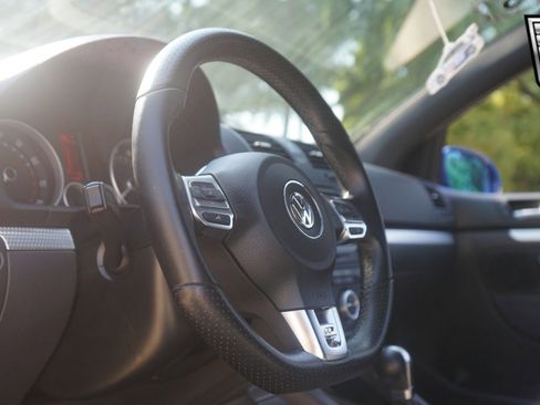 Used 2008 Volkswagen R32 image 16