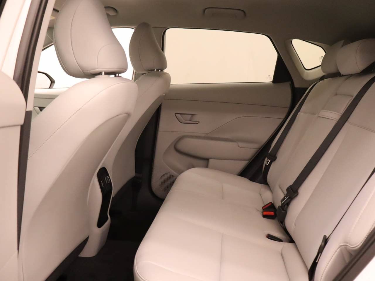 Used 2026 Hyundai Kona SEL Sport FWD image 17