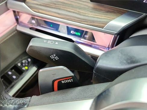 Used 2023 BMW 740i 740i w/ Executive Package image 41