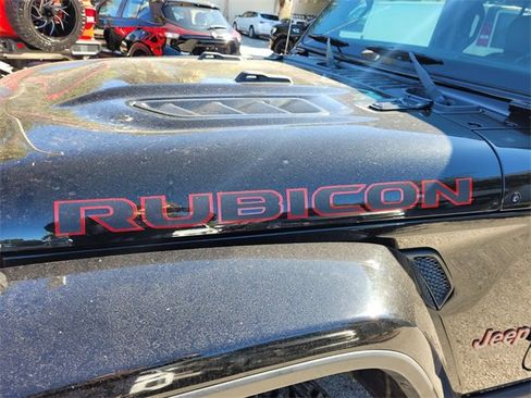 Used 2020 Jeep Gladiator Rubicon image 3