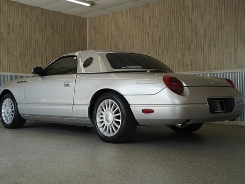 Used 2004 Ford Thunderbird RWD image 7