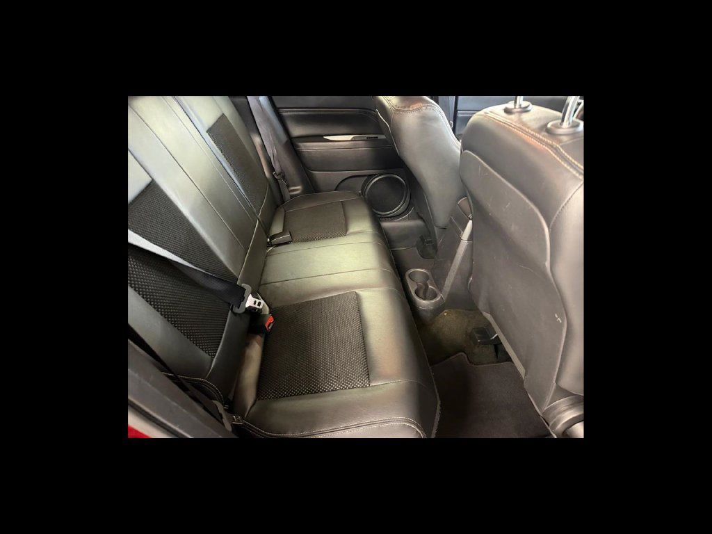 Used 2017 Jeep Compass Latitude AWD/4WD image 19