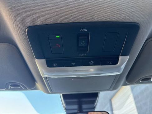 Used 2024 Nissan Altima 2.5 SV w/ SV Premium Package image 23