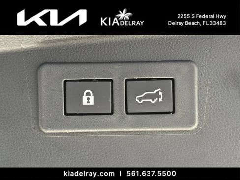 Used 2023 Subaru Outback Touring AWD/4WD image 9