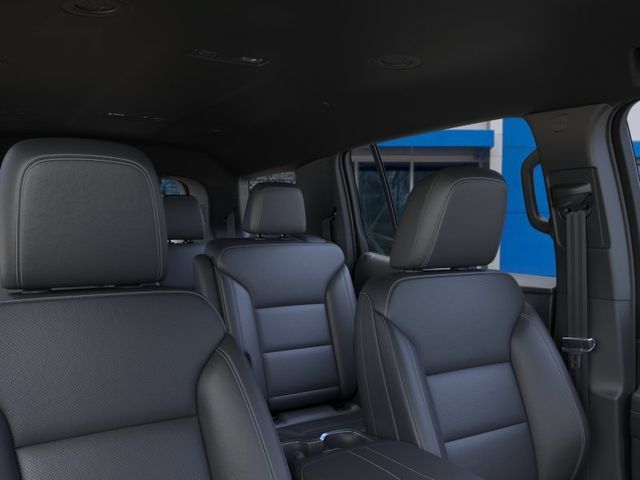 New 2027 Chevrolet Traverse LT w/ Midnight/Sport Edition FWD image 24
