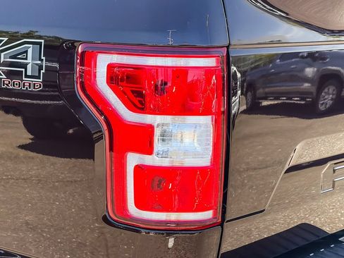 Used 2018 Ford F150 XLT w/ Equipment Group 302A Luxury AWD/4WD image 8