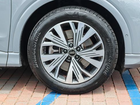 Certified 2023 Audi Q4 e-tron Premium w/ Premium Plus RWD image 10
