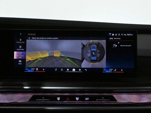 New 2025 BMW 740i xDrive image 23