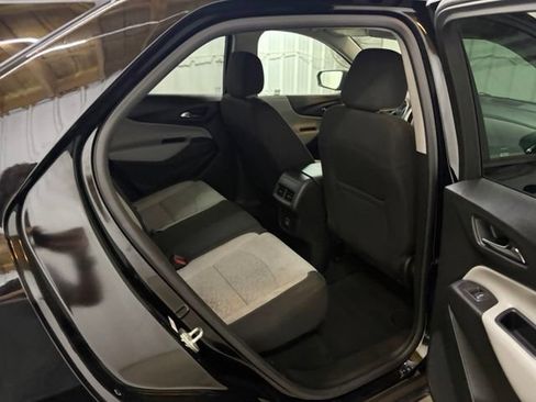 Used 2022 Chevrolet Equinox LS w/ LS Convenience Package FWD image 14