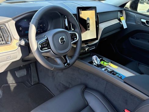 New 2026 Volvo XC60 B5 Ultra w/ Protection Package Premier image 12