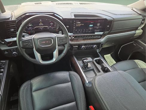 Used 2024 GMC Sierra 1500 Elevation w/ Elevation Premium Package AWD/4WD image 6