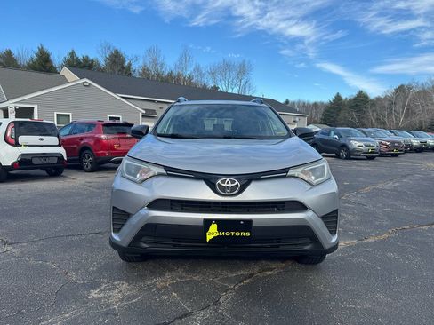 Used 2016 Toyota RAV4 LE image 11