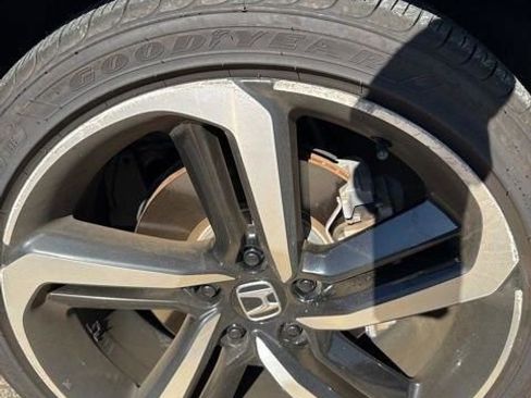 Used 2018 Honda Accord Sport image 21