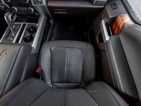 Used 2017 Ford F150 King Ranch w/ Equipment Group 601A Luxury AWD/4WD image 57