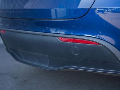 Used 2021 Tesla Model Y Long Range image 10