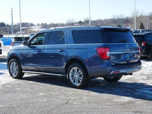Certified 2022 Ford Expedition Max XLT image 4