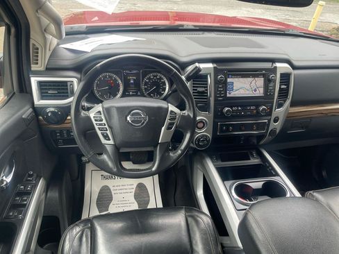 Used 2017 Nissan Titan SL AWD/4WD image 13