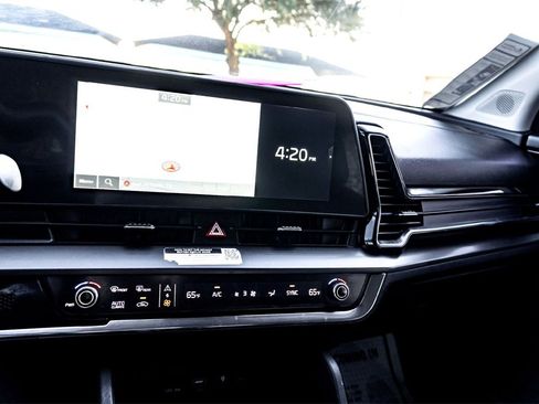 Used 2023 Kia Sportage EX image 23