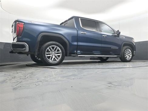Used 2022 GMC Sierra 1500 SLT w/ SLT Premium Package image 38