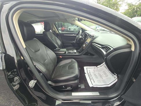 Used 2020 Ford Fusion Titanium AWD/4WD image 7
