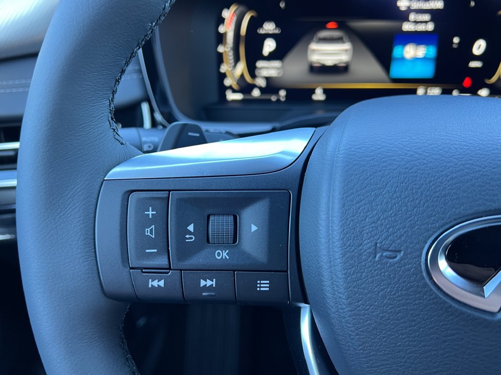 New 2027 INFINITI QX60 Luxe w/ Family Package FWD image 23