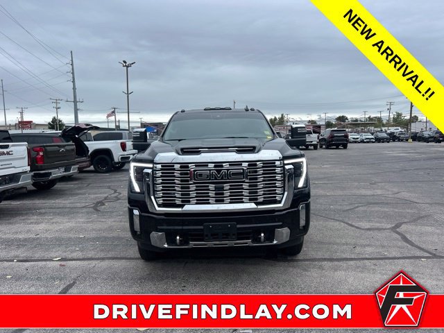 Used 2026 GMC Sierra 3500 Denali w/ Denali Reserve Package AWD/4WD image 2