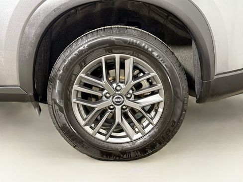 Used 2024 Nissan Rogue S AWD/4WD image 28