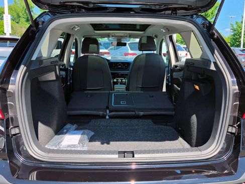 Certified 2023 Volkswagen Taos SE w/ Panoramic Sunroof Package FWD image 67