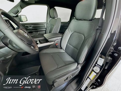 New 2026 RAM 1500 4x4 Crew Cab image 25