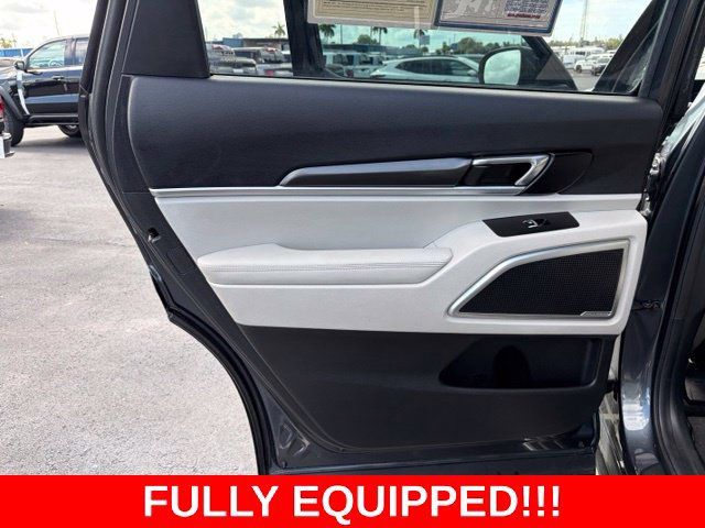 Used 2023 Kia Telluride S w/ S Sunroof Package FWD image 13