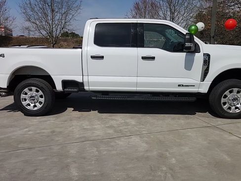 Used 2023 Ford F250 XLT image 8
