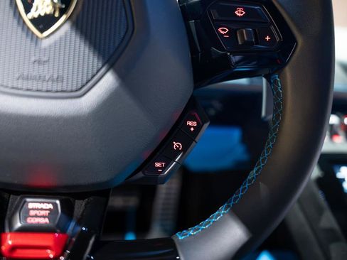Used 2023 Lamborghini Huracan Tecnica RWD image 16