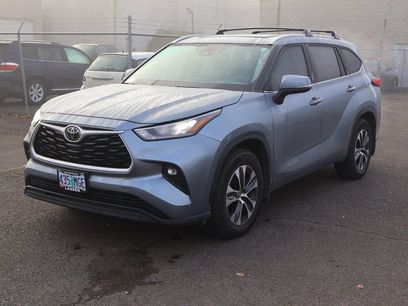 Used 2020 Toyota Highlander XLE