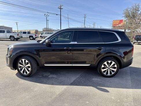 Used 2021 Kia Telluride S image 2