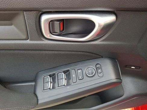 Used 2023 Honda Civic Sport image 12