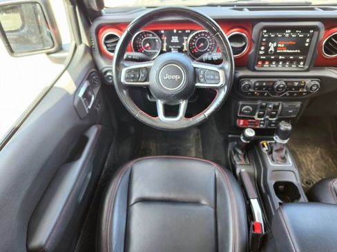 Used 2021 Jeep Wrangler Unlimited Rubicon w/ Dual Top Group AWD/4WD image 13