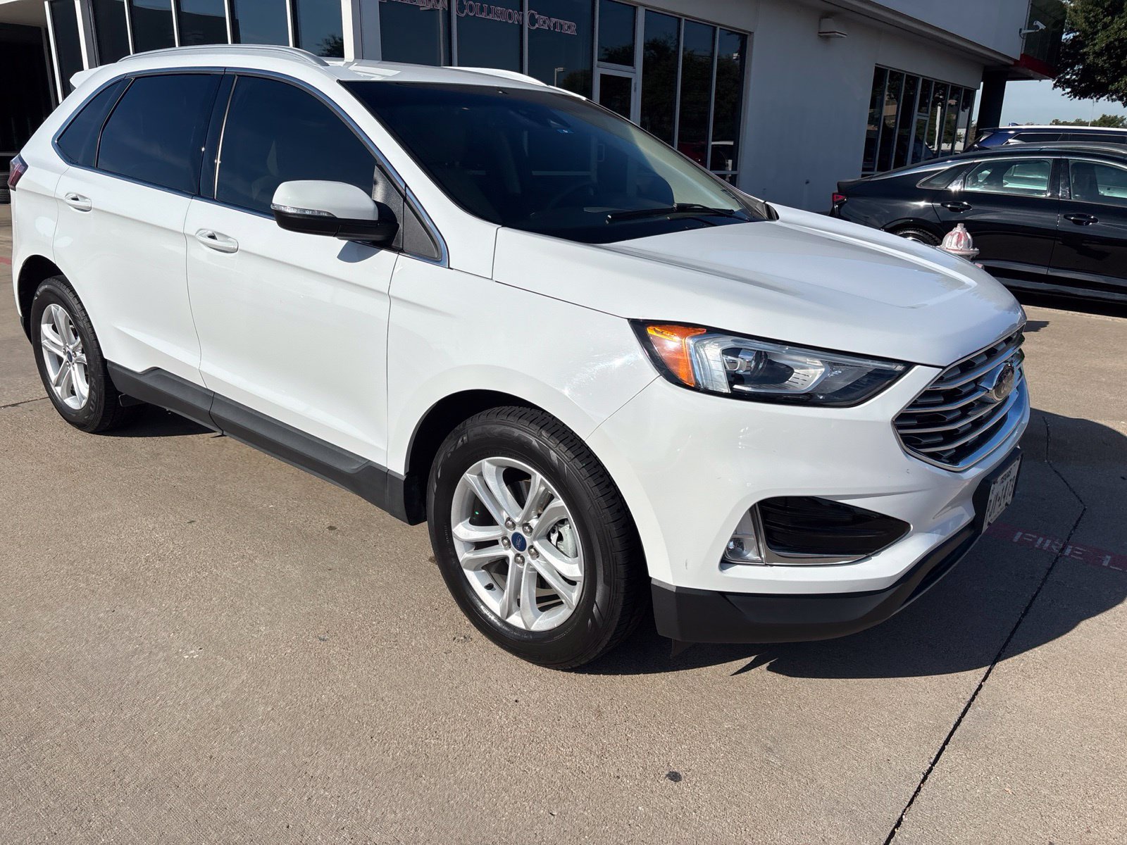 Used 2020 Ford Edge SEL w/ Convenience Package FWD image 3