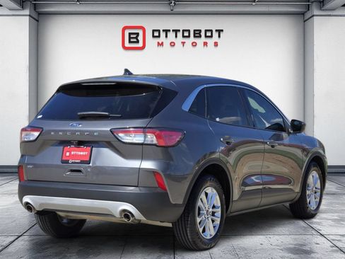 Used 2021 Ford Escape SE FWD image 4