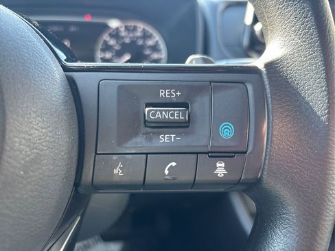 Used 2022 Nissan Rogue SV image 27