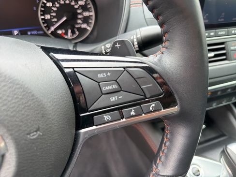 Used 2021 Nissan Altima 2.5 SR w/ SR Premium Package AWD/4WD image 18
