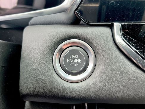 New 2025 GMC Canyon Elevation w/ Convenience Package image 15