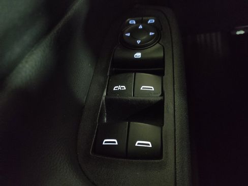 Used 2019 Chevrolet Equinox LT w/ Sun & Navigation Package image 27