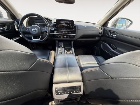 Used 2022 Nissan Pathfinder SL w/ SL Premium Package AWD/4WD image 11