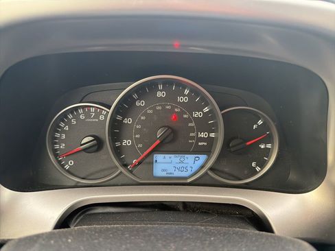 Used 2016 Toyota RAV4 LE image 3