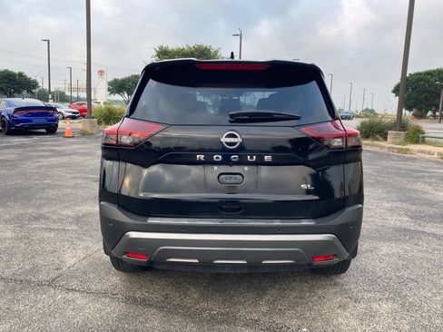 Used 2023 Nissan Rogue SL w/ SL Premium Package FWD image 6