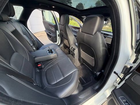 Used 2018 Jaguar XF S AWD/4WD image 25