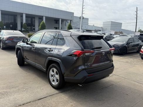 Used 2019 Toyota RAV4 XLE w/ Convenience Package AWD/4WD image 7