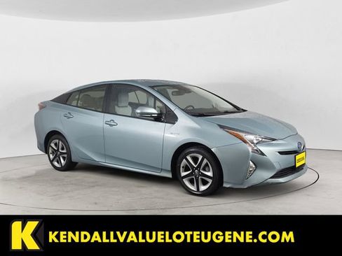 Used 2017 Toyota Prius Four FWD image 7