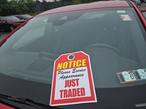 Used 2020 MAZDA MAZDA3 Hatchback w/ Preferred Package FWD image 6